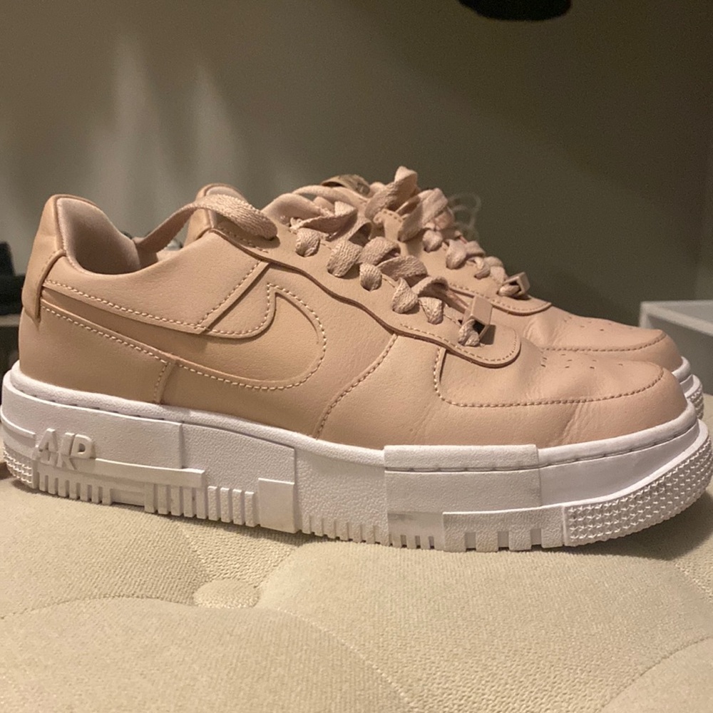 Nike AirMax (beige) | Hard to find color